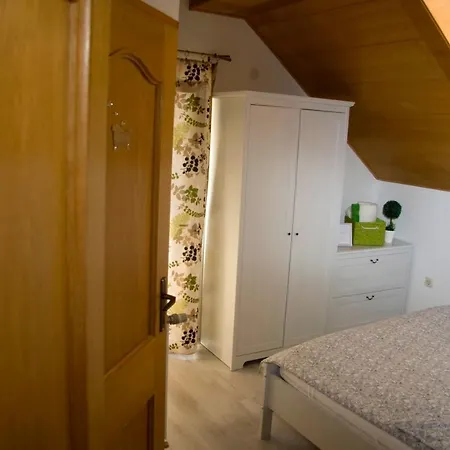 Gostinjska kuća Golobcek Bed&pizza *