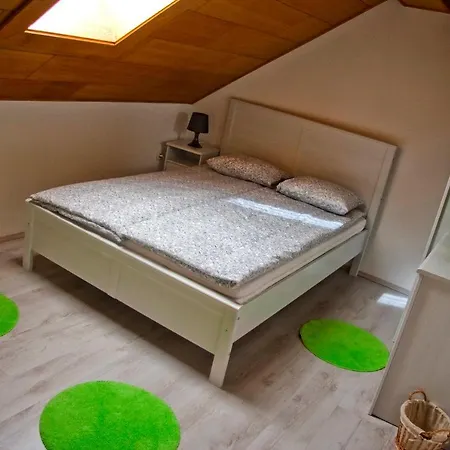 Golobcek Bed&pizza Gostinjska kuća *